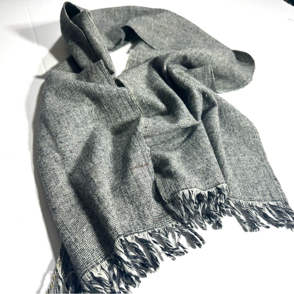 Amana Products Preppy Professor Old Money Neck Scarf Wool Nylon Blend Gray Tweed